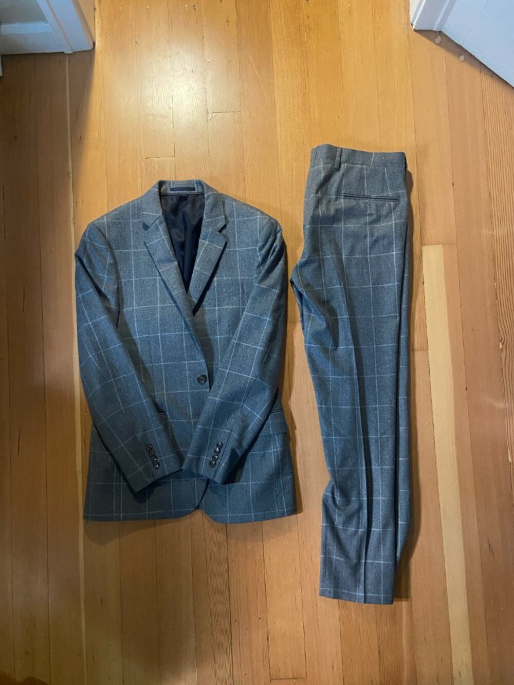 J.Crew Ludlow slim suit; jacket 38R and slacks 32W 32L Italian wool